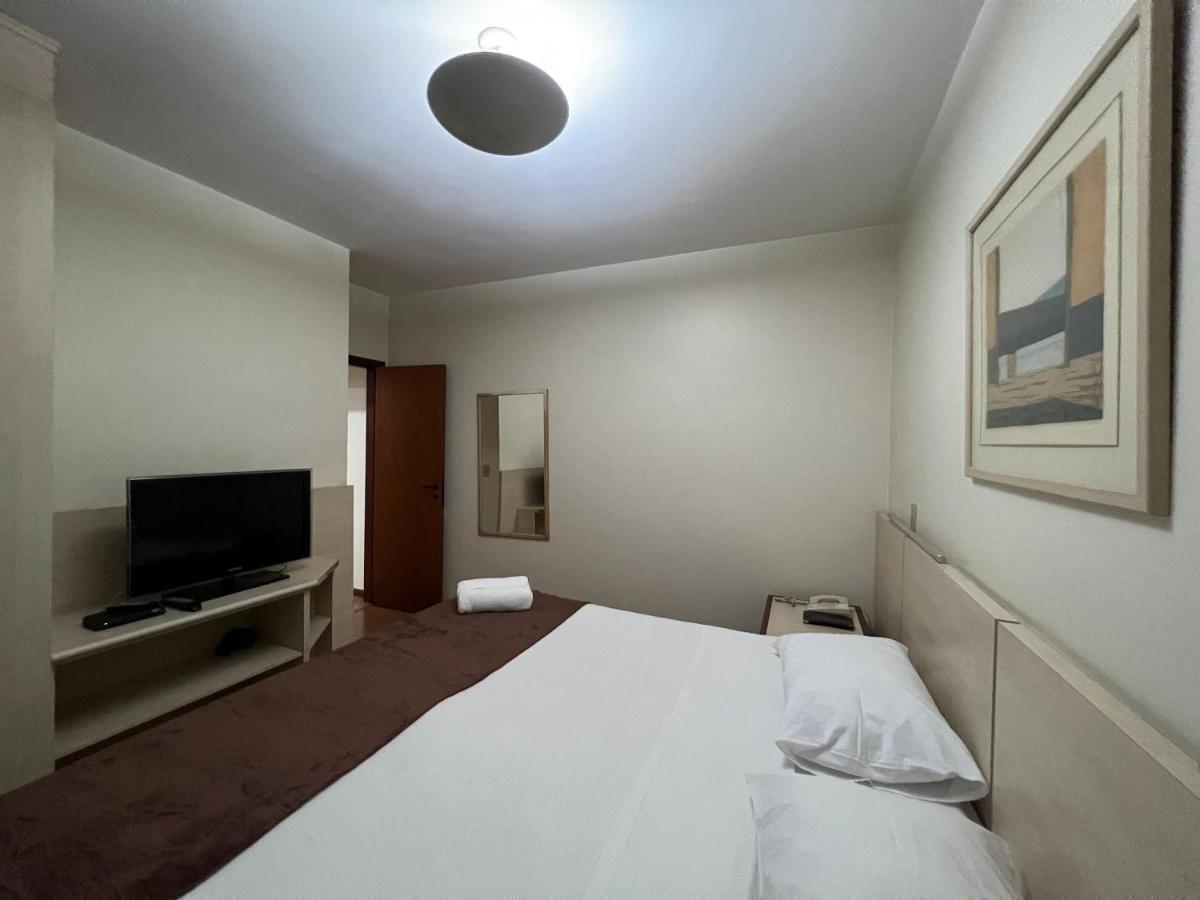 Locking'S Funcinarios 5 Apartment เบโลโอรีซอนชี ภายนอก รูปภาพ